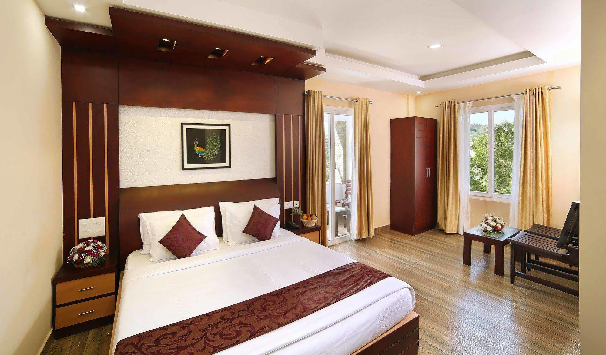 Elysium Garden Hotell Munnar Exteriör bild